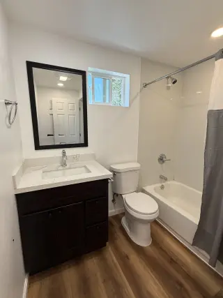 2 Bedroom 1 Bathroom for rent