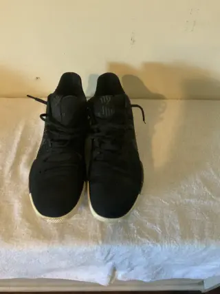 Zapatillas de Baloncesto Nike - Negro y Dorado … men size 12