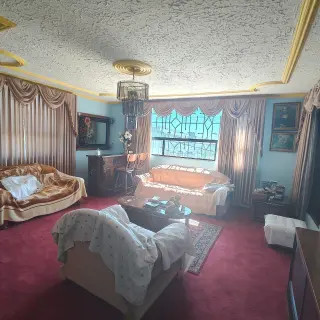 Hermosa Casa en Venta en Cubillas Sur