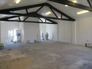 Compton - Edificio Comercial De Venta Por $519,000