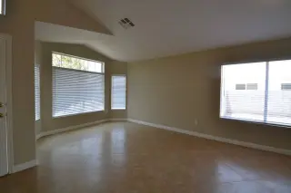 BEAUTIFUL SINGLE FAMILY HOME FOR RENT