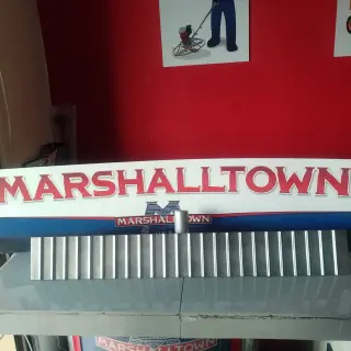 Fresno de acero multi ranuras 36 Pulg. MARSHALLTOWN USA.