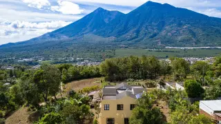 Hermosa Casa en Venta con Vista a los volcanes