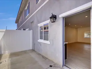 TOWNHOUSE FOR RENT