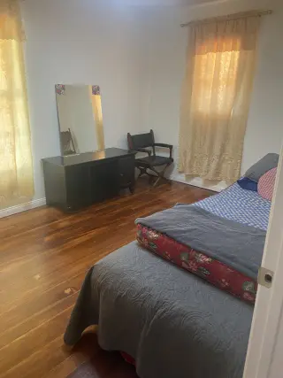 Rento recámara a $900.00