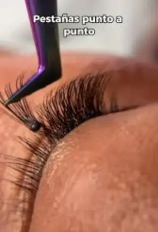 Uñas de Reina