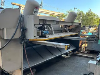 GUILLOTINA CINCINNATI 12' X 1/4" MECÁNICA CON TOPE CNC AÑO 1994 EN VENTA