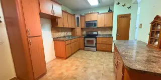 Esta propiedad cuenta con 3 dormitorios y 1 baño.