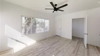 SE RENTA! Apartamento 2 Recámaras y 1.5 Banos en LA – $2,700/mes