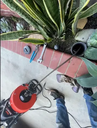 Servicio de limpiesa de drenaje, drain cleaning services PLUMBER - PLOMERO