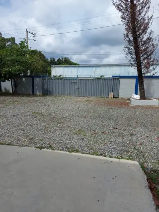 Arriendo 2 Naves de 900 m2 en Autopista De Las Américas