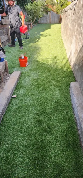 Instalación de Césped Artificial para Su Jardín