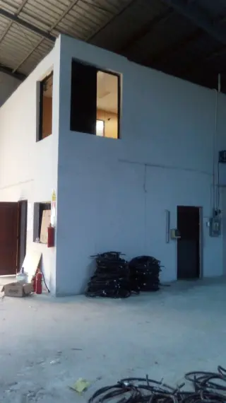 Alquilo Nave de 900 m2 próximo a Autopista de las Américas