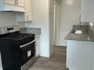 Estudio en Renta – $1,100 | $1,200 de Depósito La Habra CA