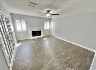 3 Bedrooms 2 Bedrooms Kathleen St, Riverside,