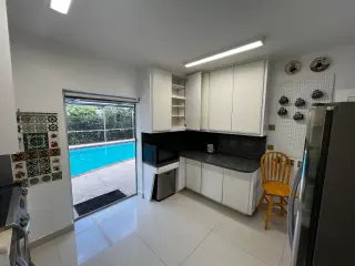 RENTA DE CASA DE 3/2 EN WESTCHESTER CON PISCINA