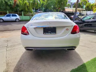 Mercedes-Benz C300 2019 2.0L Turbo Blanco