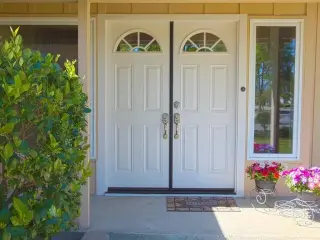 CHARMING SINGLE FAMILY HOUSE FOR RENT