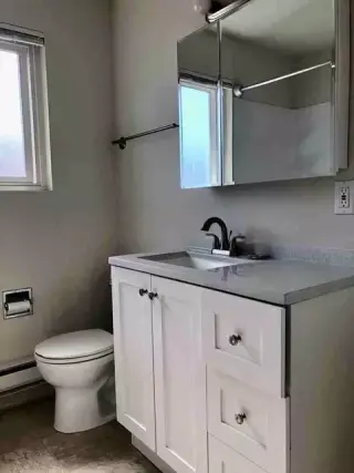 CHARMING REMODELED HOME FOR RENT IMMEDIATELY!