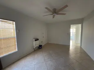 *2 Bedroom *1 Bathroom *1 Car Garage