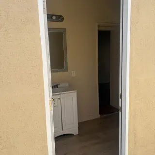 Cuarto con su salida independiente