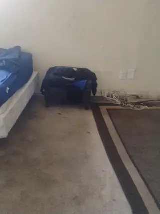 SE COMPARTE CUARTO