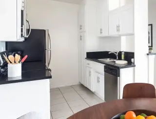 Cedar Apartments - 912-922 Cedar Ave, Long Beach, CA