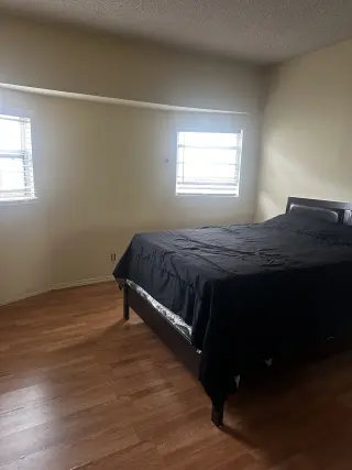 Amplio Cuarto en Renta
