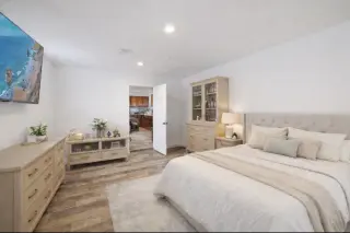 2 bedrooms 1 bathroom