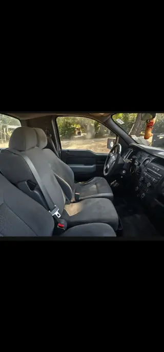 2011 Ford F-150 automática