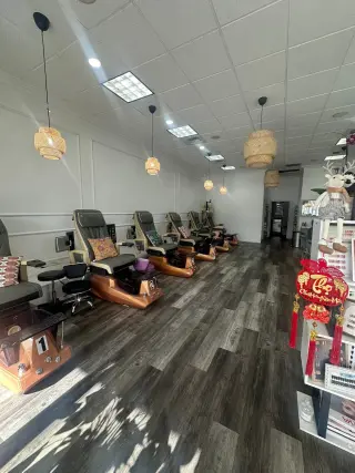 NAIL SALON FOR SALE – THOUSAND OAKS, CALIFORNIA