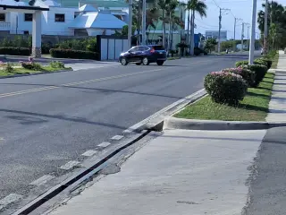 DE OPORTUNIDAD EXCELENTE SOLAR EN LA AVENIDA FABIO HERRERA BANI.