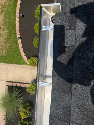 PREMIUM GUTTER CLEANING SERVICES