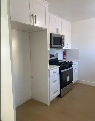 Don't miss this bright and spacious one-bedroom home.