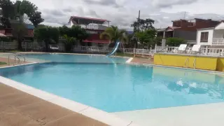 RENTO CASA HERMOSA AMOBLADA EN VILLAVICENCIO META