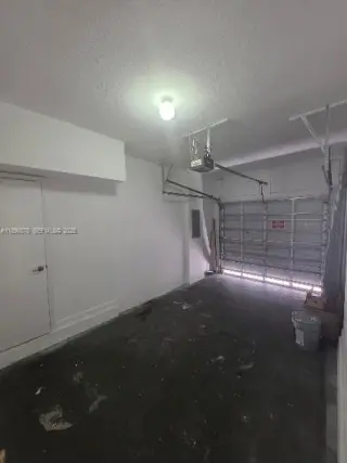 $4,250 - FOR RENT IN DORAL
