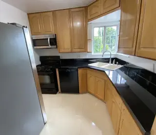UNIQUE SINGLE FAM 2B/1.5B FOR RENT