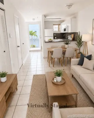 Se Renta Espacioso CondoTownhouse.