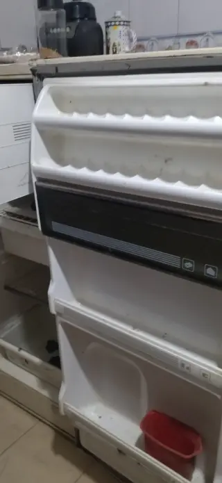 Se vende nevera Icasa. Usada. 80.000
