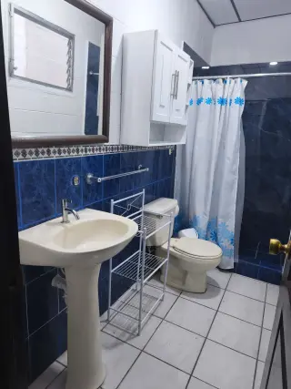 ALQUILER DE APARTAMENTO AMUEBLADO A ESTRENAR ZONA EMBAJADA AMERICANA SANTA ELENA