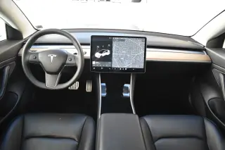 Tesla Model 3 2023 4dr Sedan
