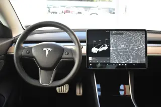 Tesla Model 3 2023 4dr Sedan
