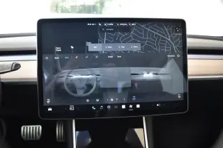 Tesla Model 3 2023 4dr Sedan