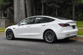 Tesla Model 3 2023 4dr Sedan