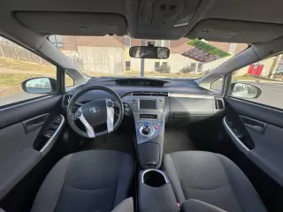 2013 Toyota Prius Plug-in Hybrid Advanced