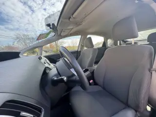 2013 Toyota Prius Plug-in Hybrid Advanced