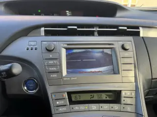 2013 Toyota Prius Plug-in Hybrid Advanced
