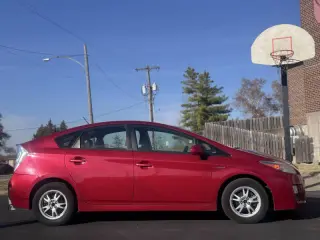 2010 Toyota Prius II