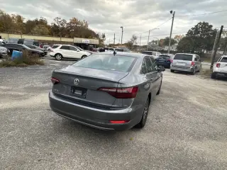 2020 Volkswagen Jetta SE