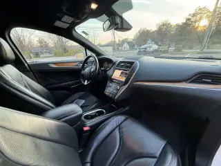 2019 Lincoln MKC Select